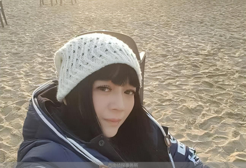 张庭林瑞阳婚外情_张庭林瑞阳女儿外貌差异_林瑞阳女儿和张庭女儿长相对比